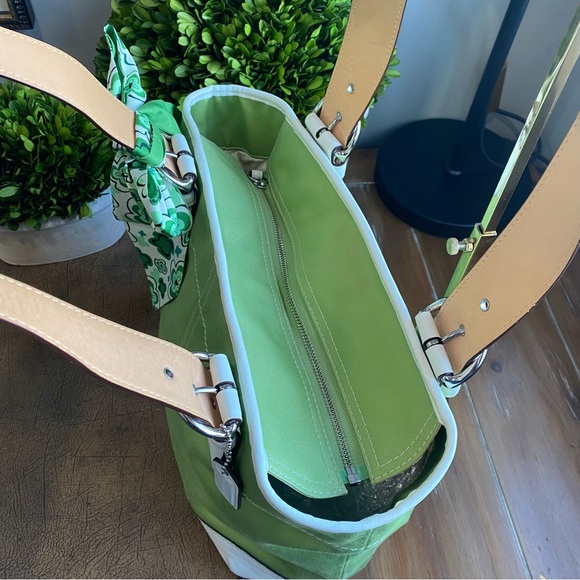 Coach Vintage XL Hampton Green Soho Canvas Tote - Picture 8 of 16